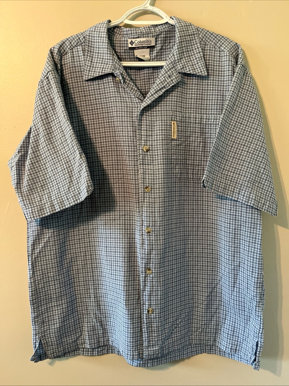 Columbia Shirt Mens Medium Blue Check Plaid Short Sleeve Button Front Casual